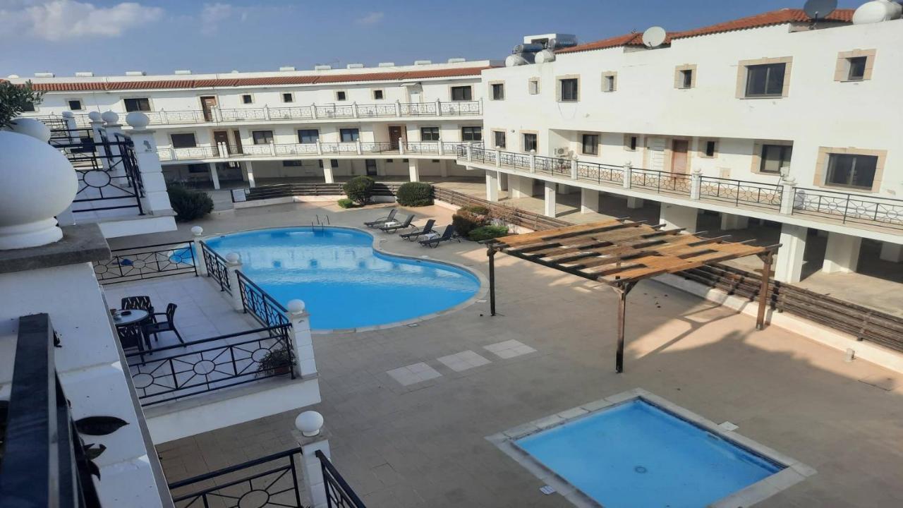 Paramount Gardens Resorts C202 Larnaca Exterior photo