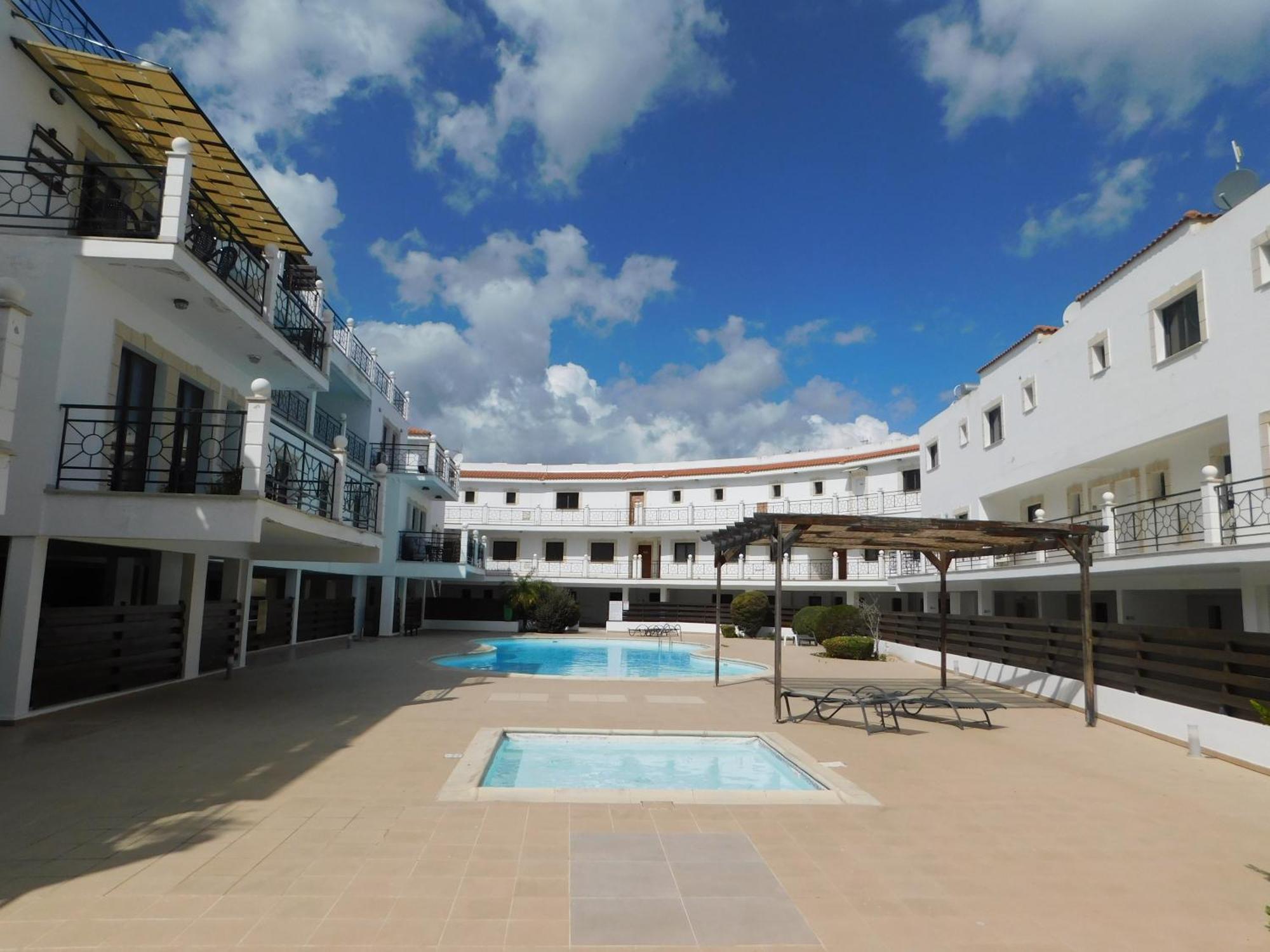 Paramount Gardens Resorts C202 Larnaca Exterior photo